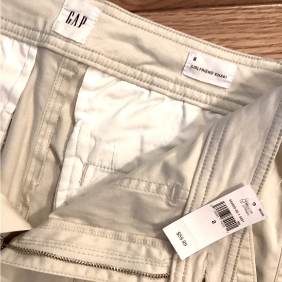 NWT GAP UTILITY POCKET KHAKI GIRLFRIEND FIT PANTS - SLIM HIPS TAPERED LEG - Picture 9 of 15